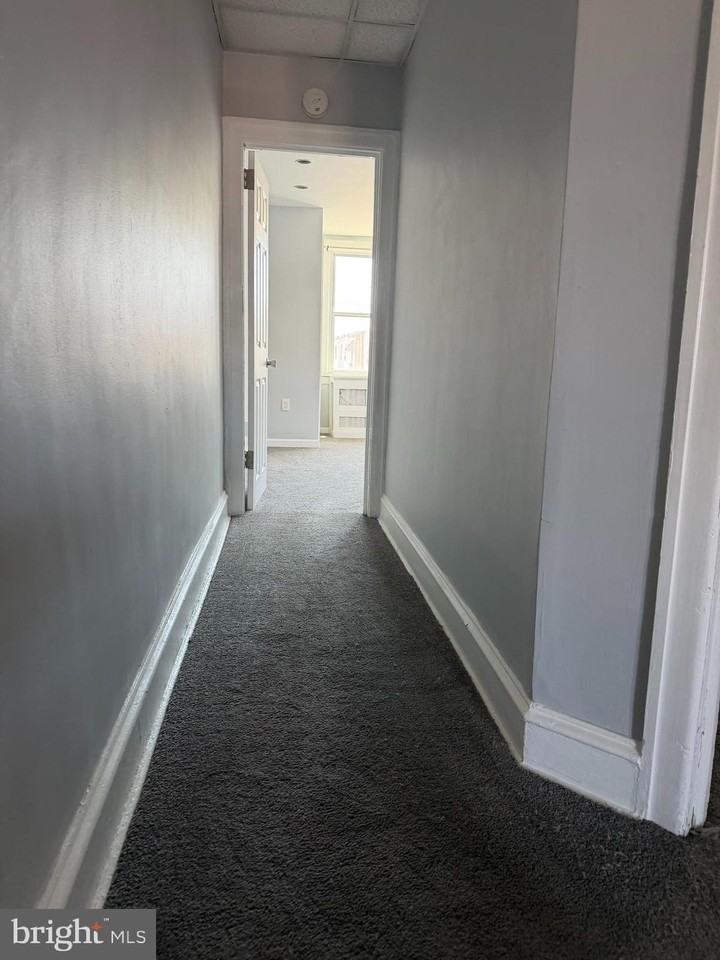 7609 Torresdale Ave - Photo 7 of 27