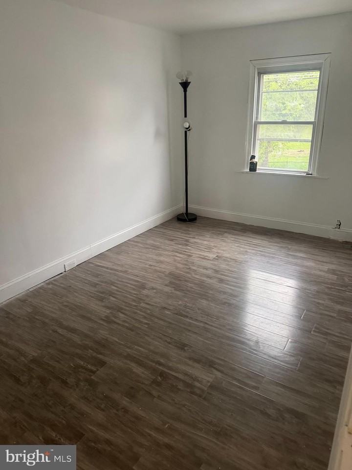 4225 Orchard St - Photo 4 of 19