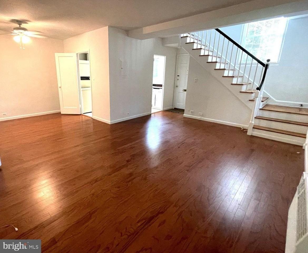 1643 Preston Rd - Photo 4 of 18
