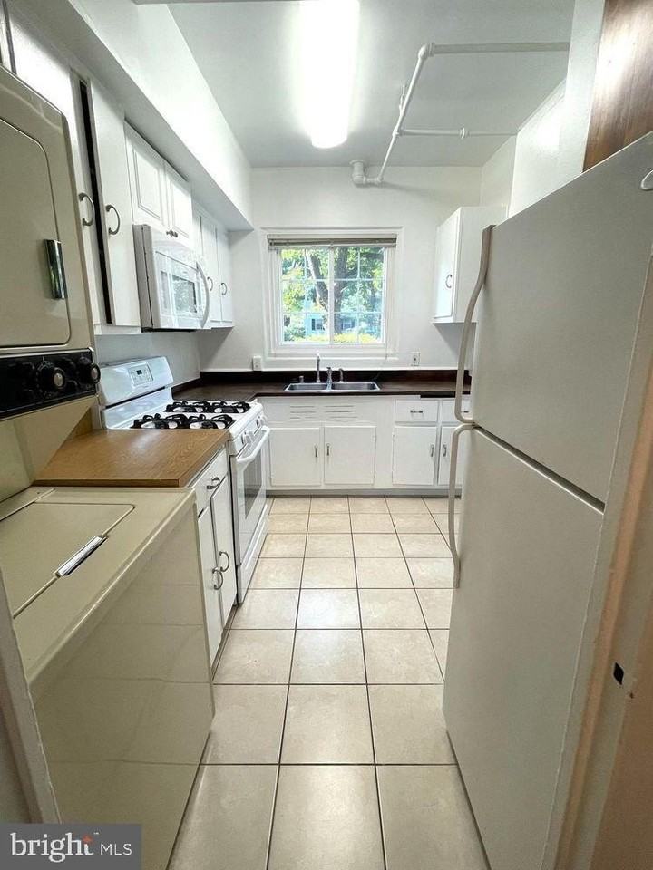 1643 Preston Rd - Photo 7 of 18