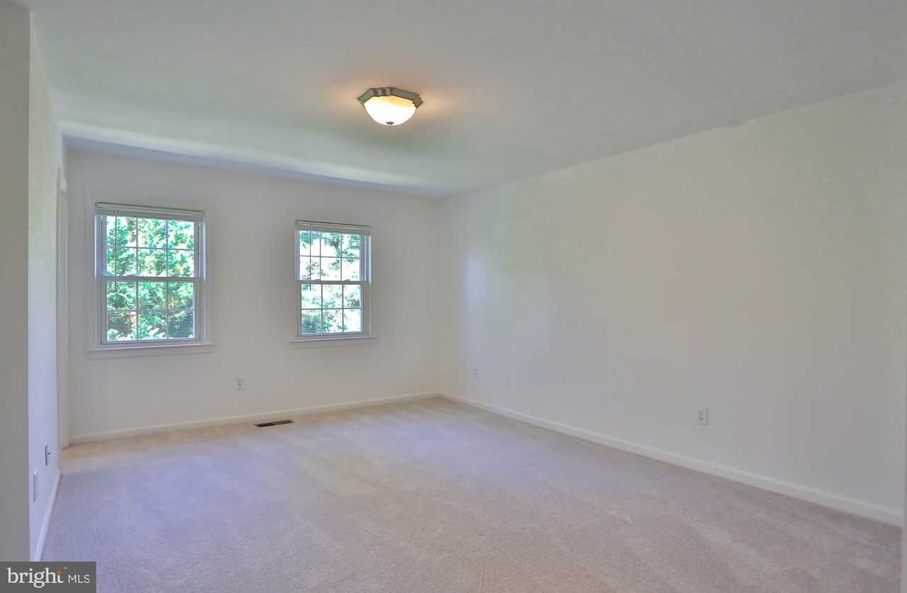 2402 Windbreak Dr - Photo 7 of 18