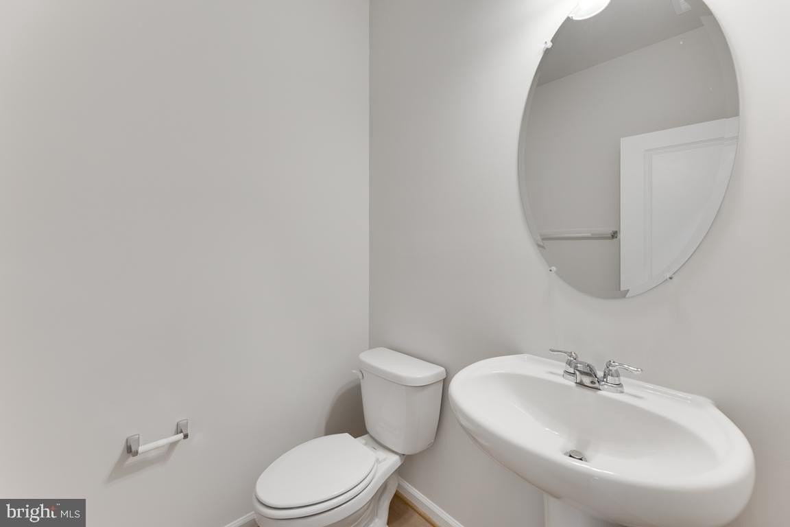 9333 Barnes Loop - Photo 4 of 15