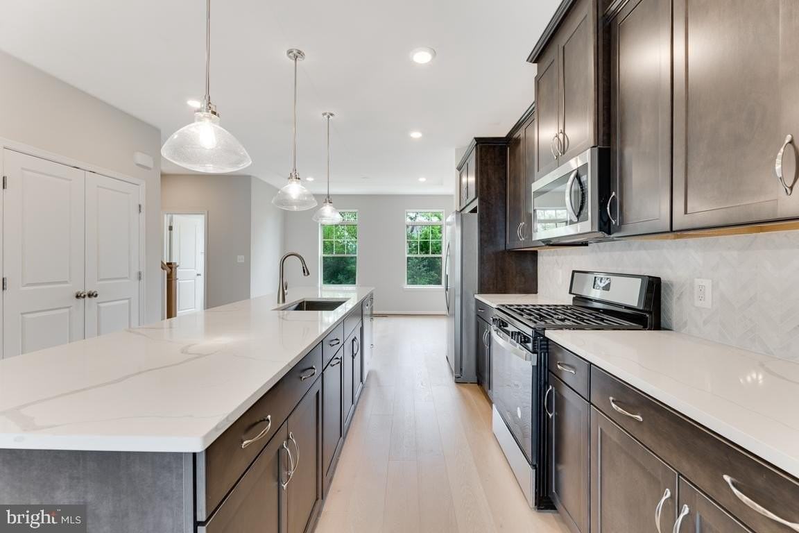 9333 Barnes Loop - Photo 7 of 15
