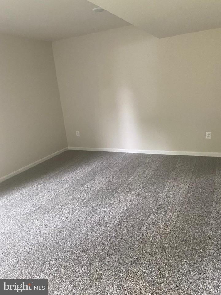 503 Fontana Cir - Photo 7 of 8