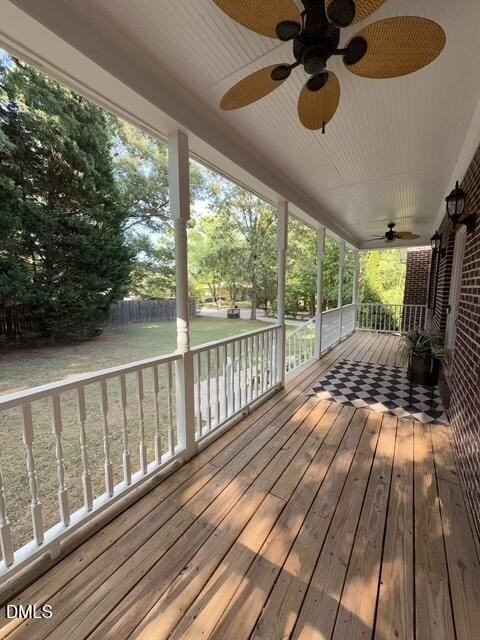 304 Dowell Dr - Photo 3 of 21