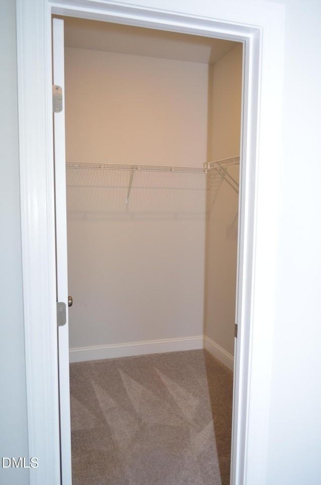 138 Sea Cave Ln - Photo 7 of 40