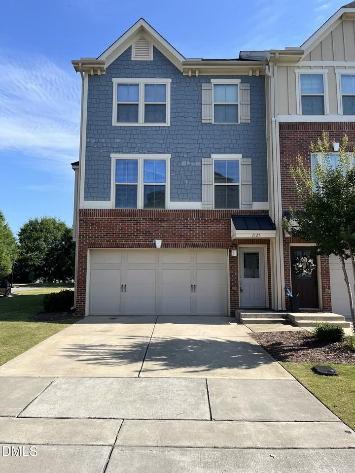 2128 Whitesmith Dr - Photo 2 of 37