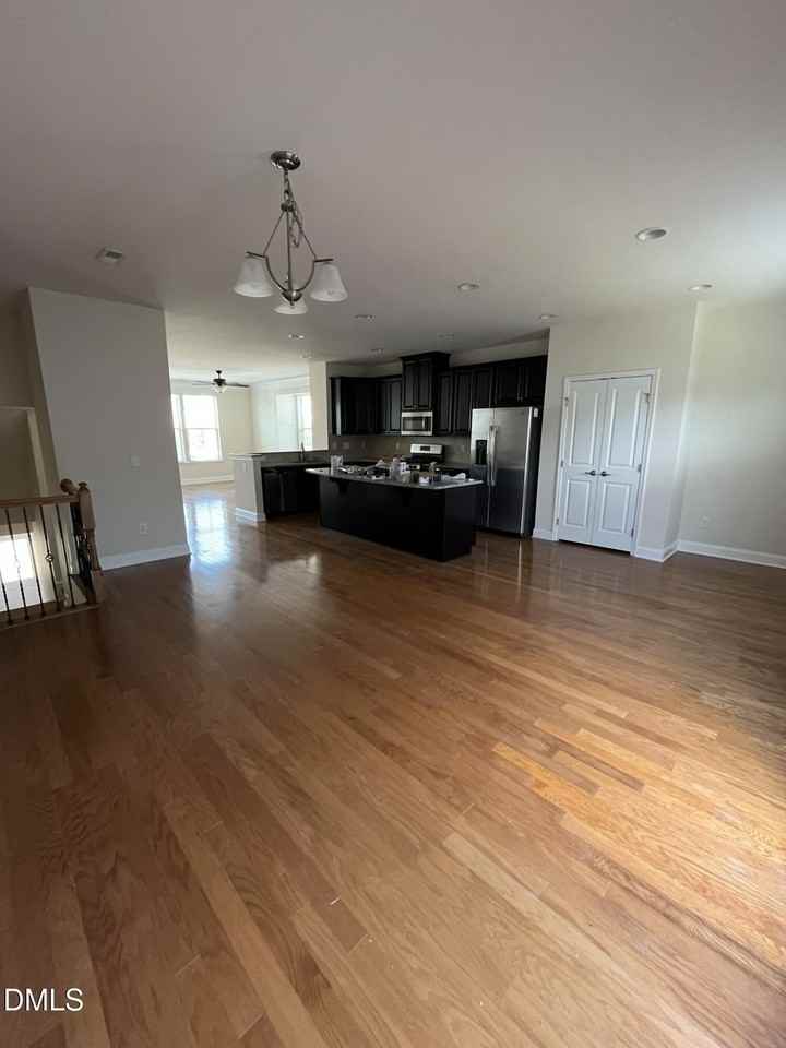 2128 Whitesmith Dr - Photo 3 of 37