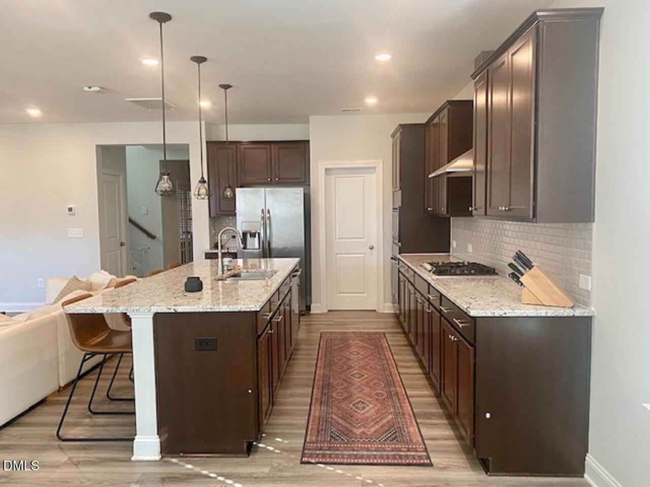 2925 Farmhouse Dr - Photo 3 of 32