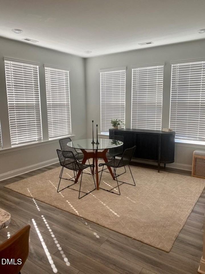 2925 Farmhouse Dr - Photo 5 of 32