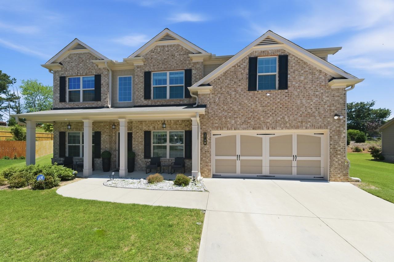 3798 Southfield Court - Photo 2 of 38
