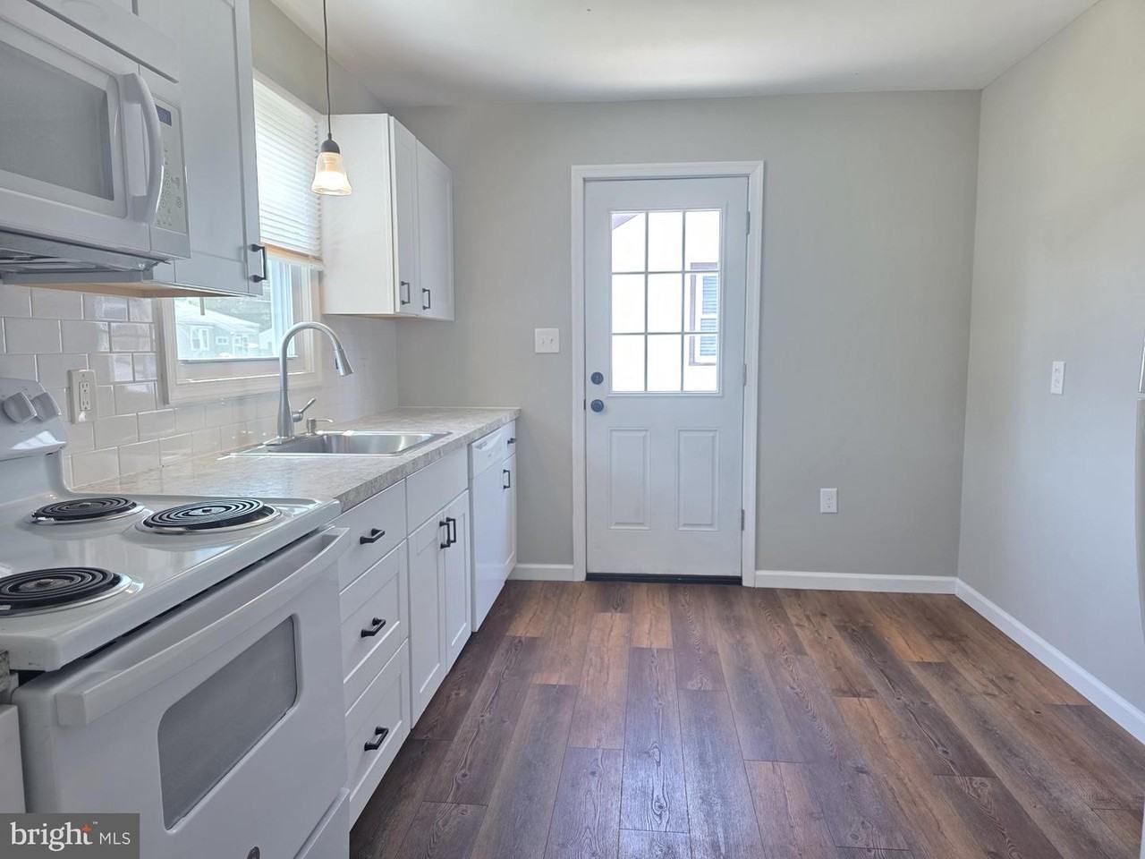 50 Princeton Ave - Photo 6 of 21