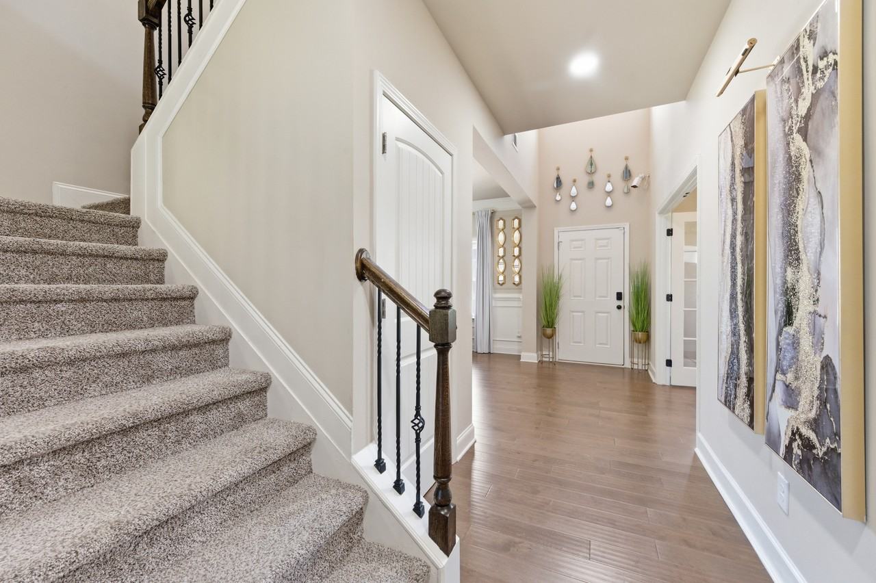 3798 Southfield Court - Photo 4 of 38