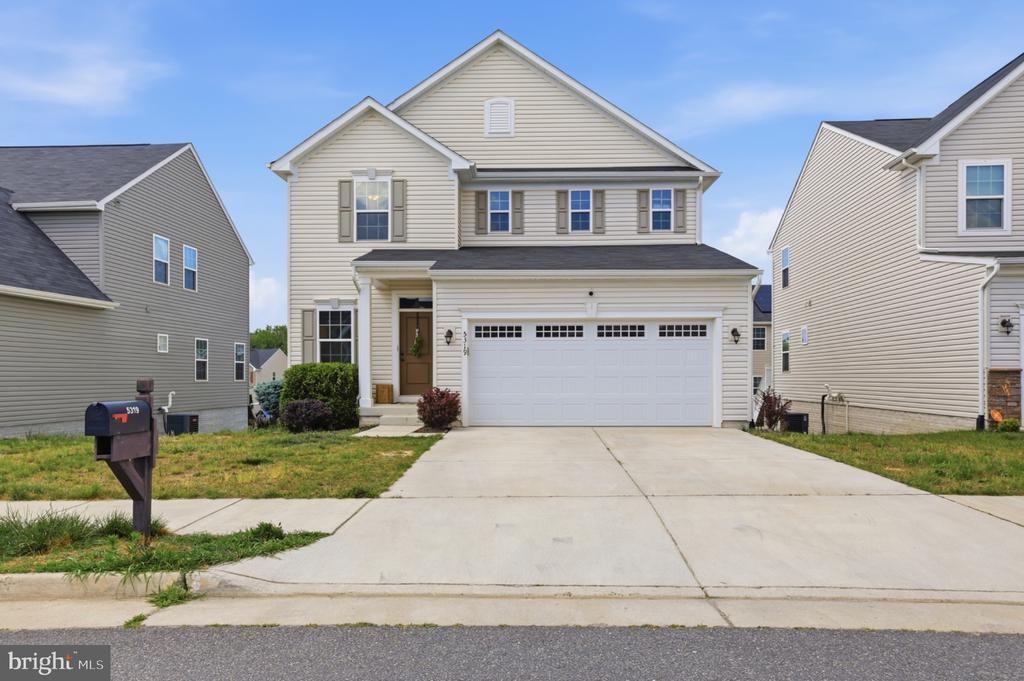 5319 Holley Oak Ln