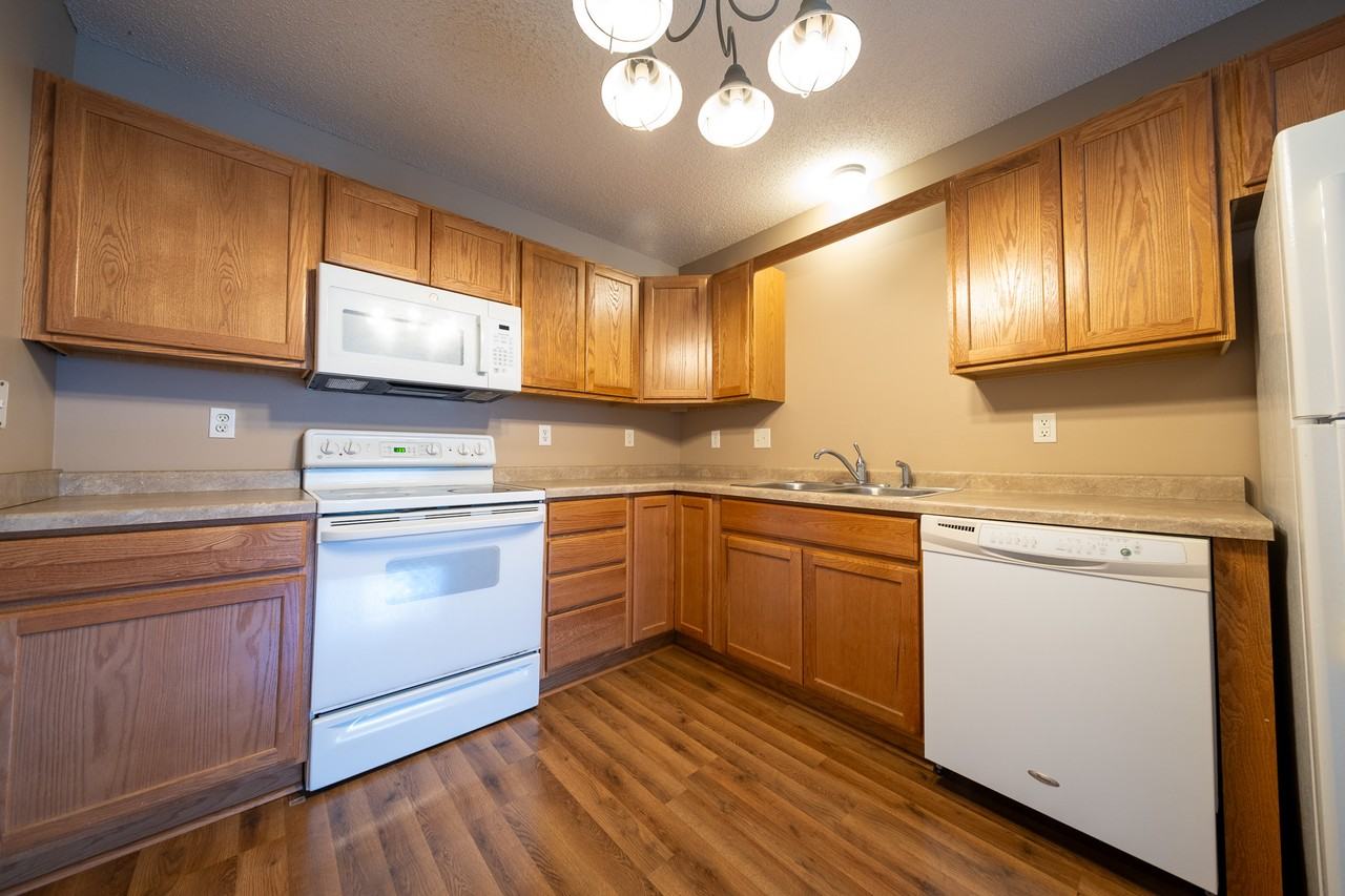 2525 Cobble Hill Ct #D - Photo 7 of 17