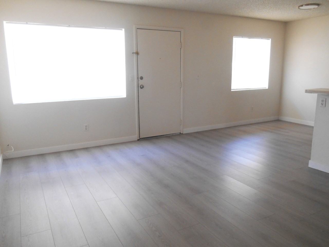 473 Rexford Dr #2 - Photo 2 of 16