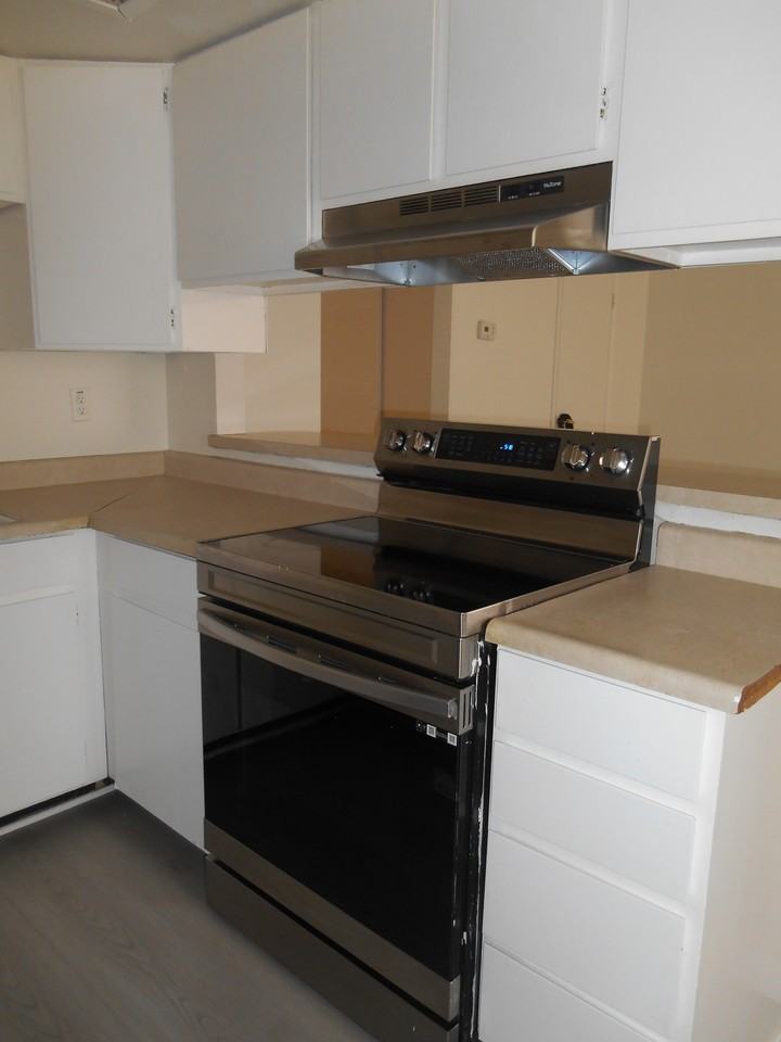 473 Rexford Dr #2 - Photo 6 of 16