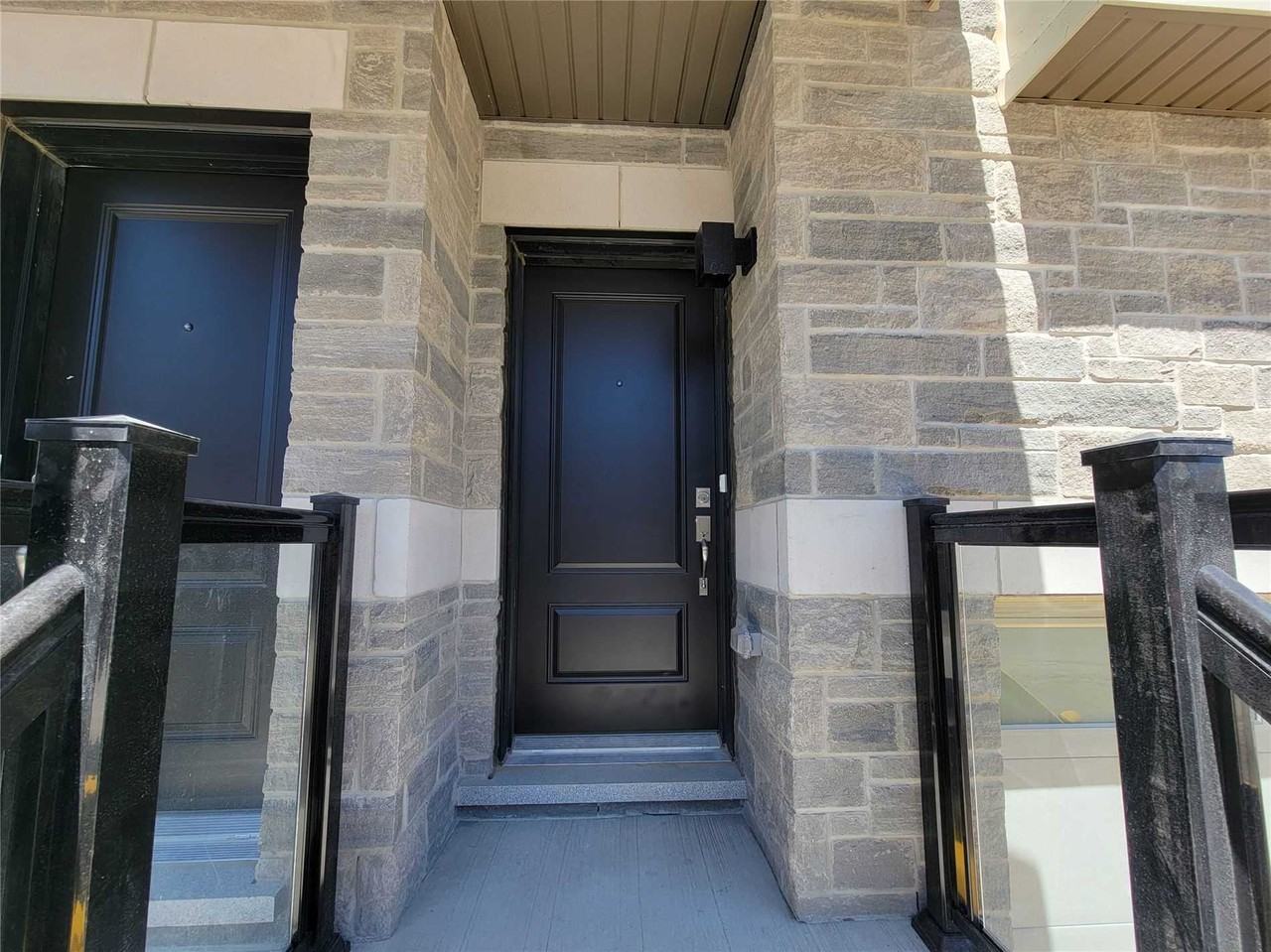 335 Okanagan Path - Photo 3 of 38
