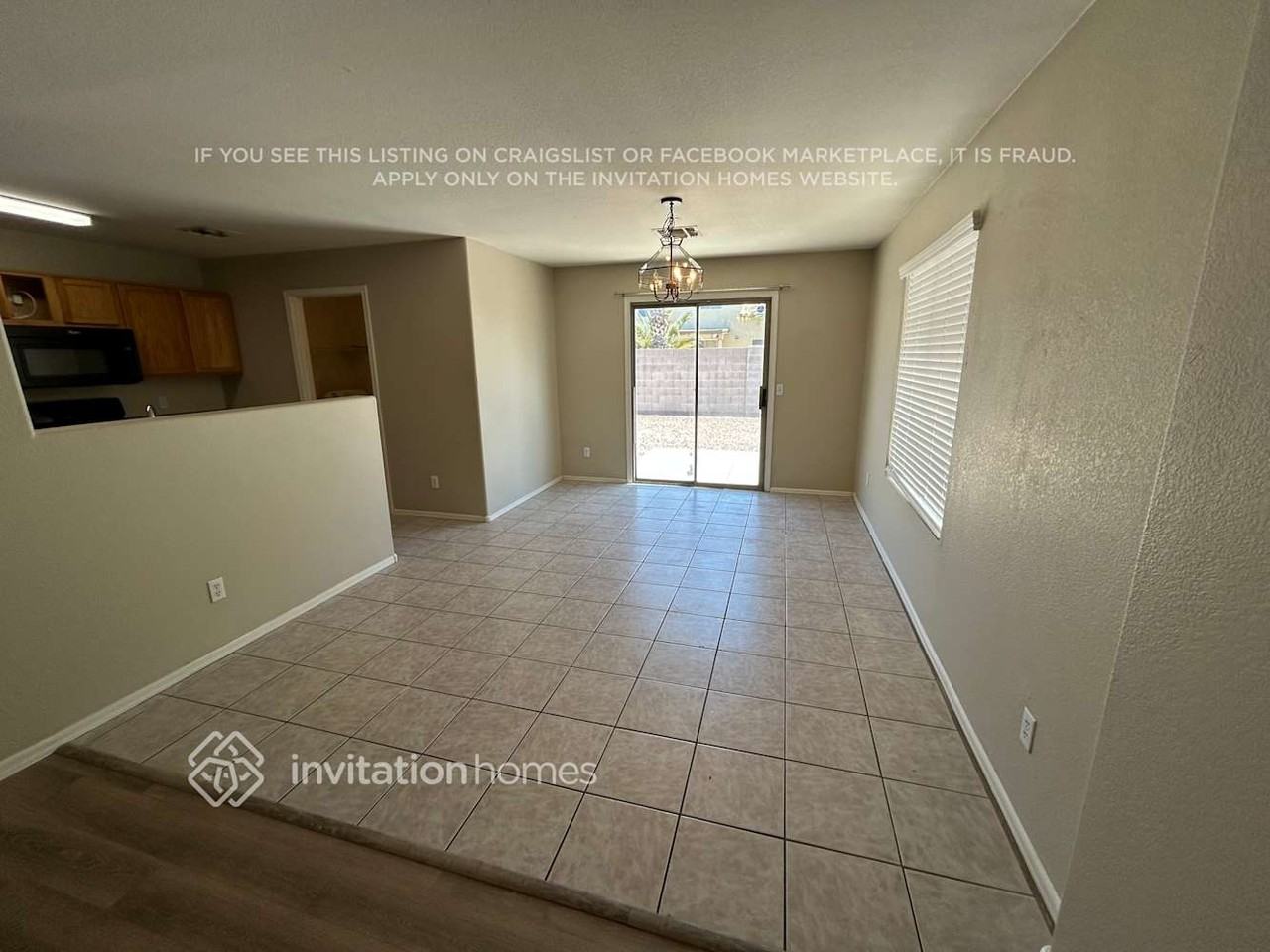 16085 W Adams St - Photo 4 of 17
