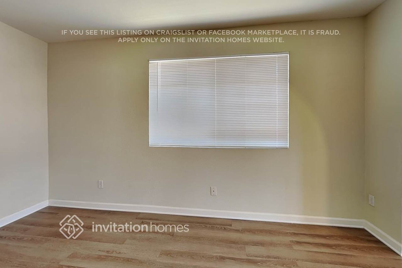 2421 E Sylvia St - Photo 5 of 18