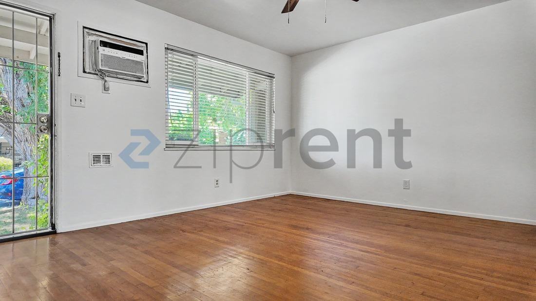 4501 58th St - Photo 7 of 33