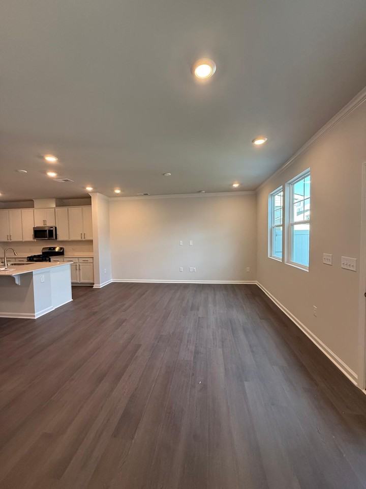 5871 Woodlawn Dr #1 - Photo 5 of 27