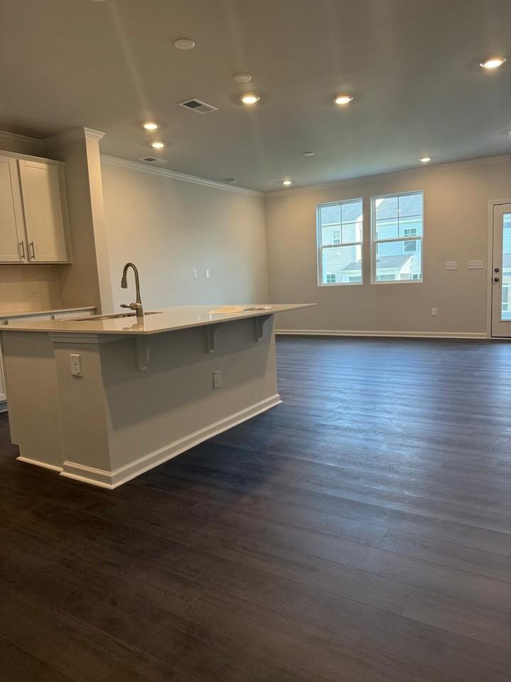 5871 Woodlawn Dr #1 - Photo 7 of 27