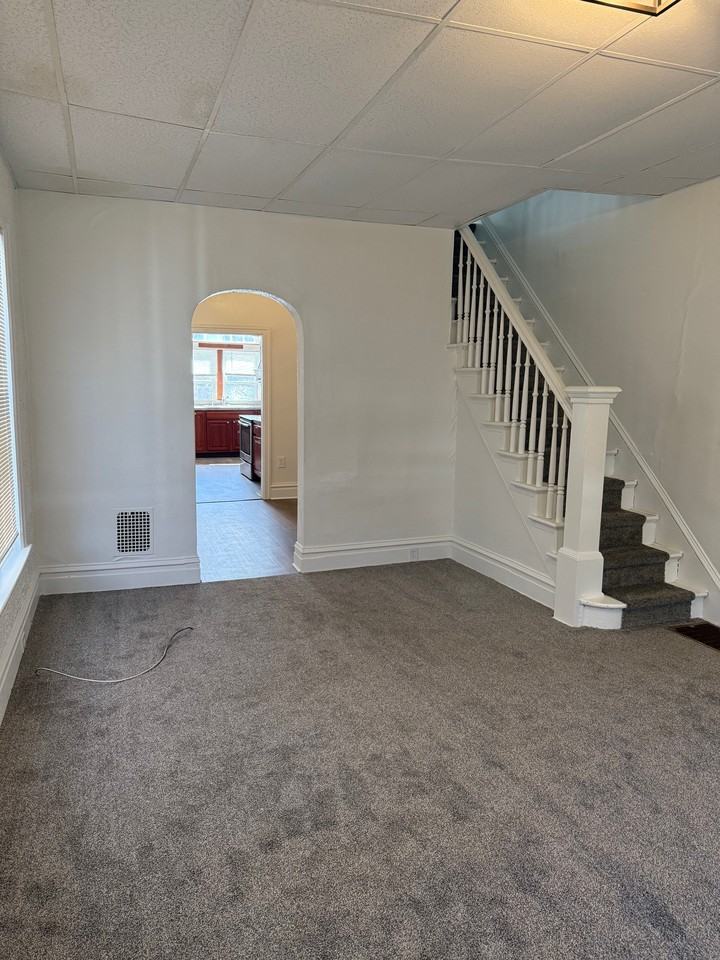 1837 Spencer St #1 - Photo 5 of 38