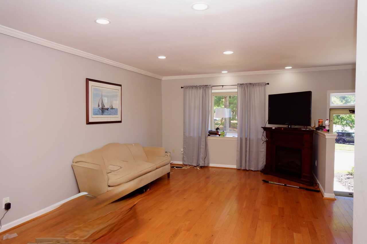 8 Cross Falls Circle - Photo 3 of 29