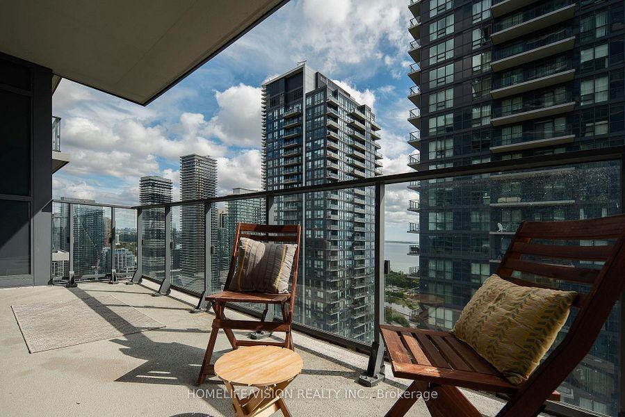 2220 Lake Shore Boulevard West #3208 - Photo 6 of 17