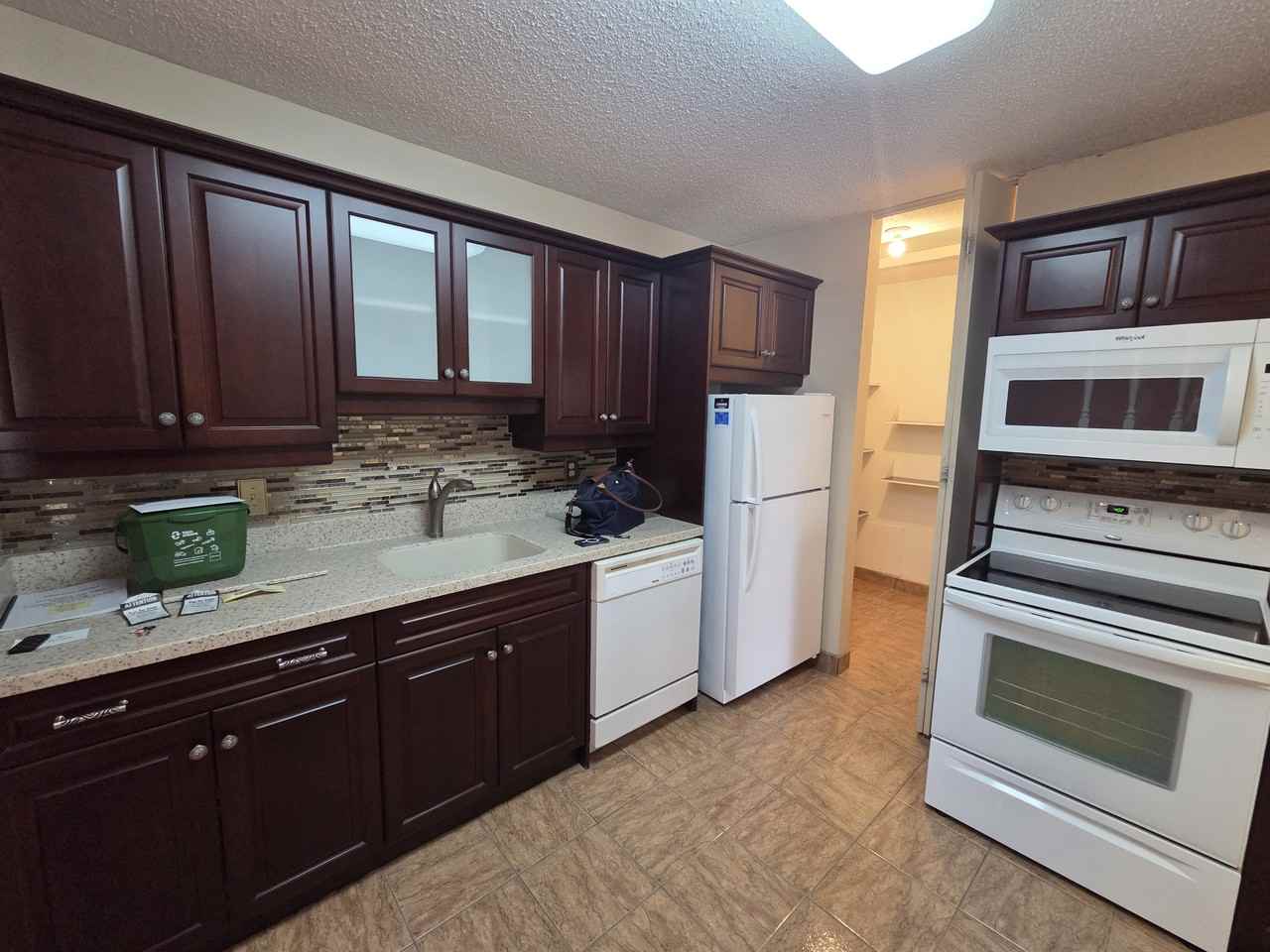 2081 Saddleback Rd Nw - Photo 4 of 17