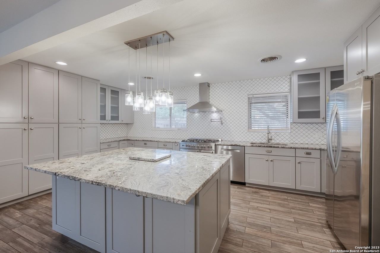 734 Susie Ct #1 - Photo 4 of 17