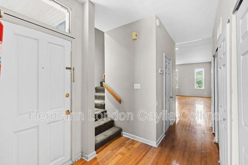 1708 S Tucker Blvd #C - Photo 2 of 27