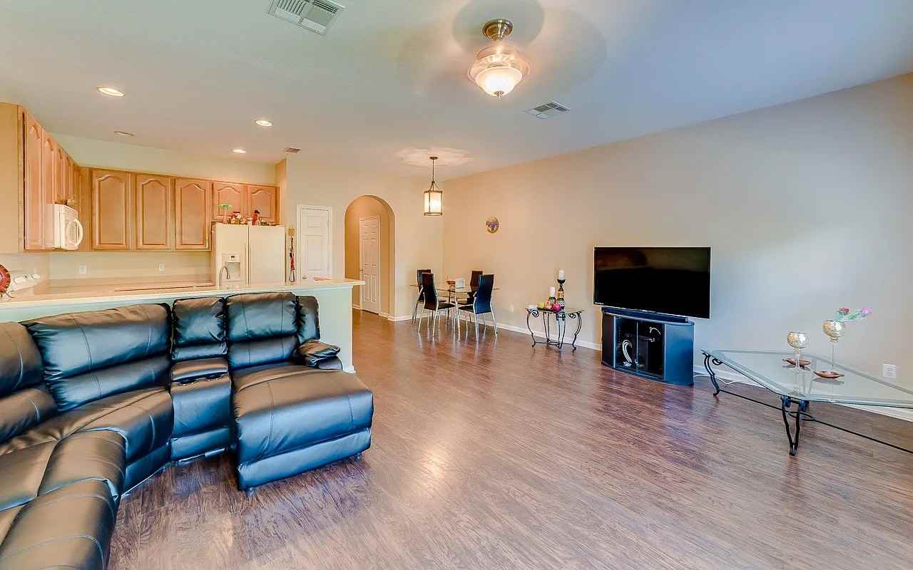 831 Pine Pointe Ln #1 - Photo 3 of 17