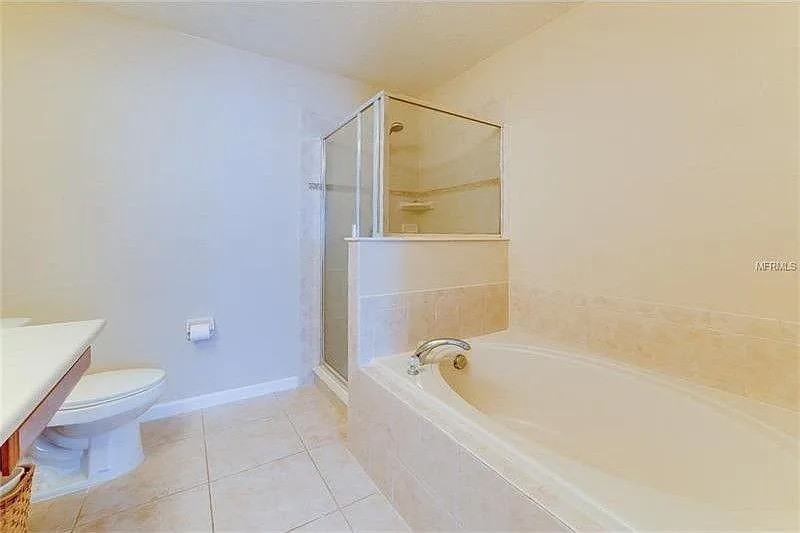 831 Pine Pointe Ln #1 - Photo 7 of 17