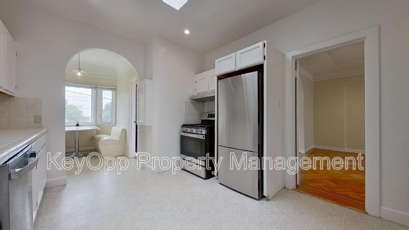 534 30th Ave - Photo 5 of 28