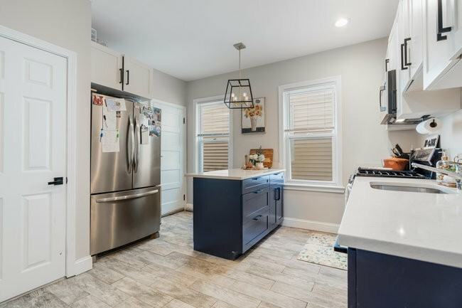 24 Buttonwood St #1 - Photo 5 of 16