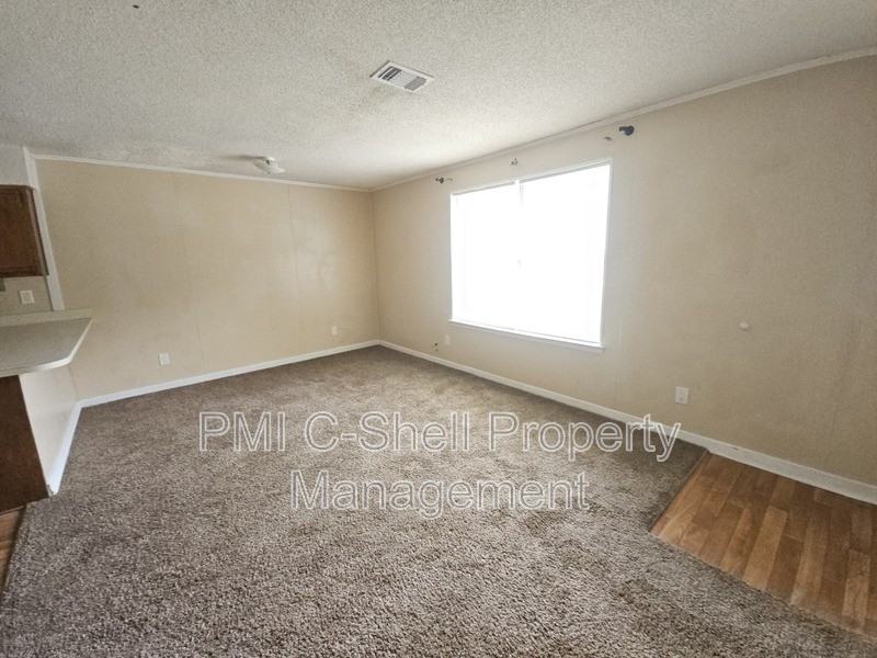 1111 Polk Ave #C - Photo 5 of 16