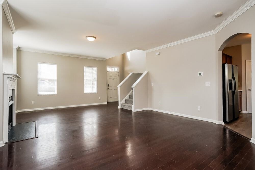 5045 Stonewood Pines Dr - Photo 4 of 17