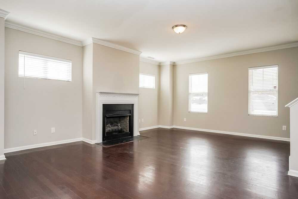 5045 Stonewood Pines Dr - Photo 5 of 17