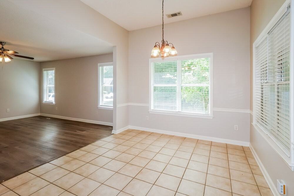 1341 Broadstone Ln - Photo 7 of 17