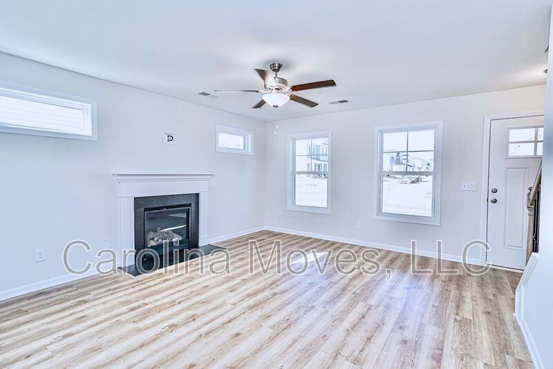 400 Chinchilla Dr - Photo 5 of 24