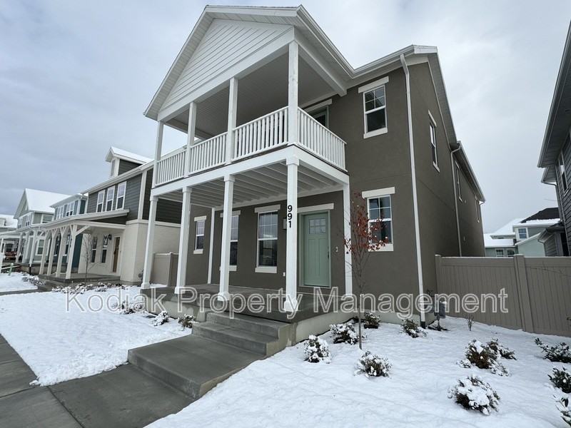 991 W Shoreline Dr - Photo 3 of 32