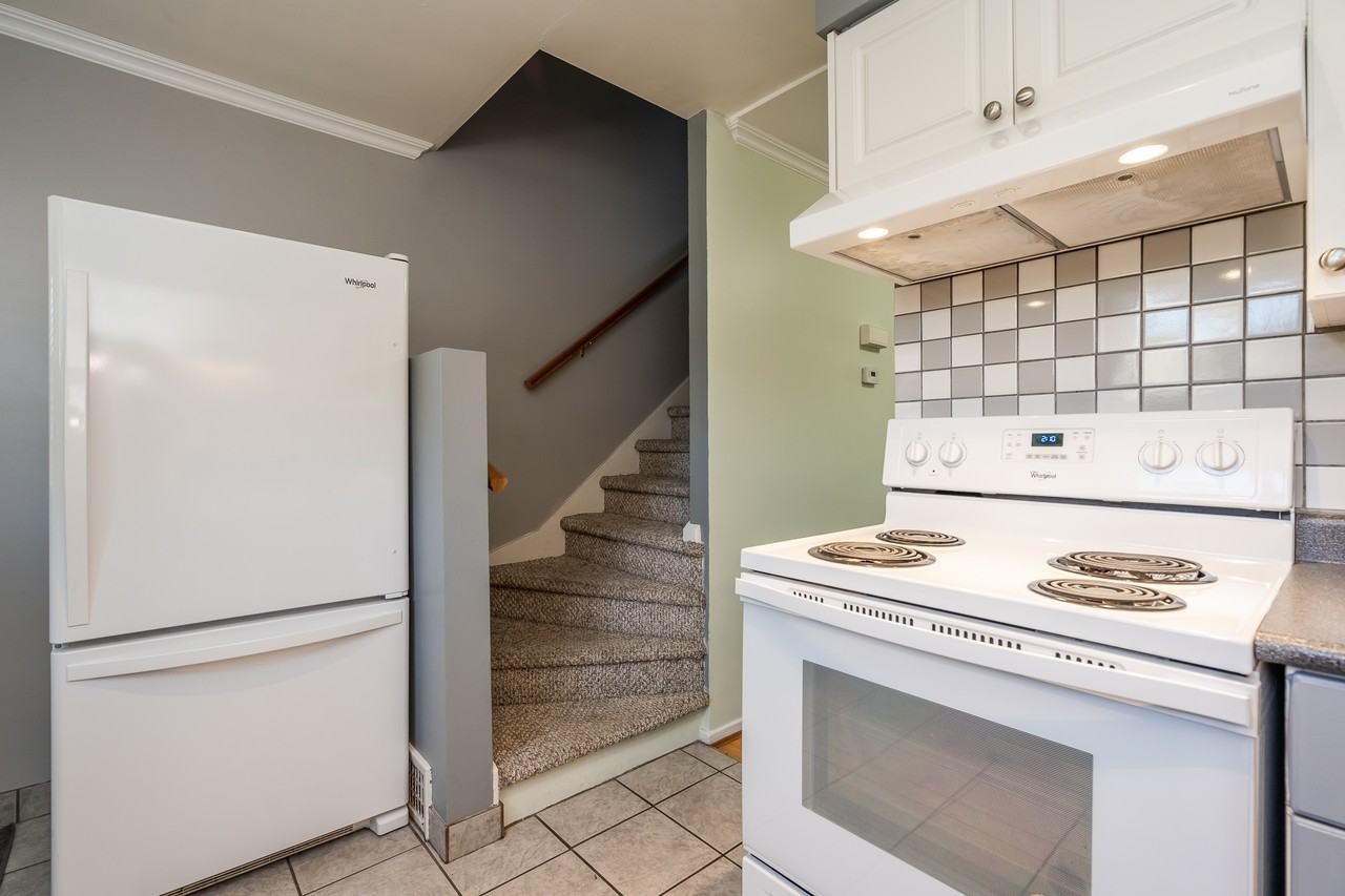 5885 Main St - Photo 7 of 31