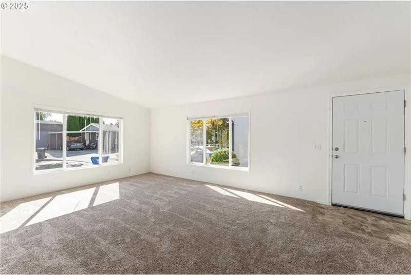 341 Cornerstone Ct Ne - Photo 3 of 20