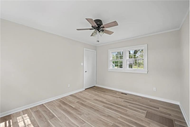 922 W Vine St - Photo 3 of 16
