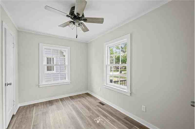 922 W Vine St - Photo 6 of 16