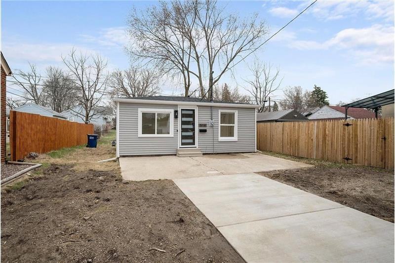 514 Conrad Ave - Photo 2 of 13