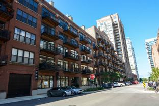 375 W Erie St #321 - Photo 1 of 1