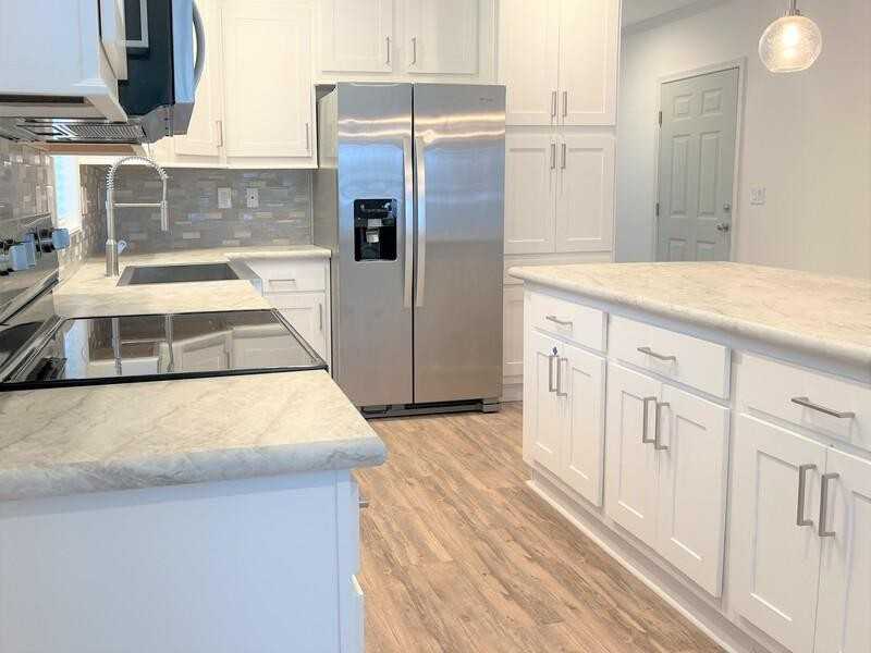 5473 Bahia Way - Photo 7 of 34